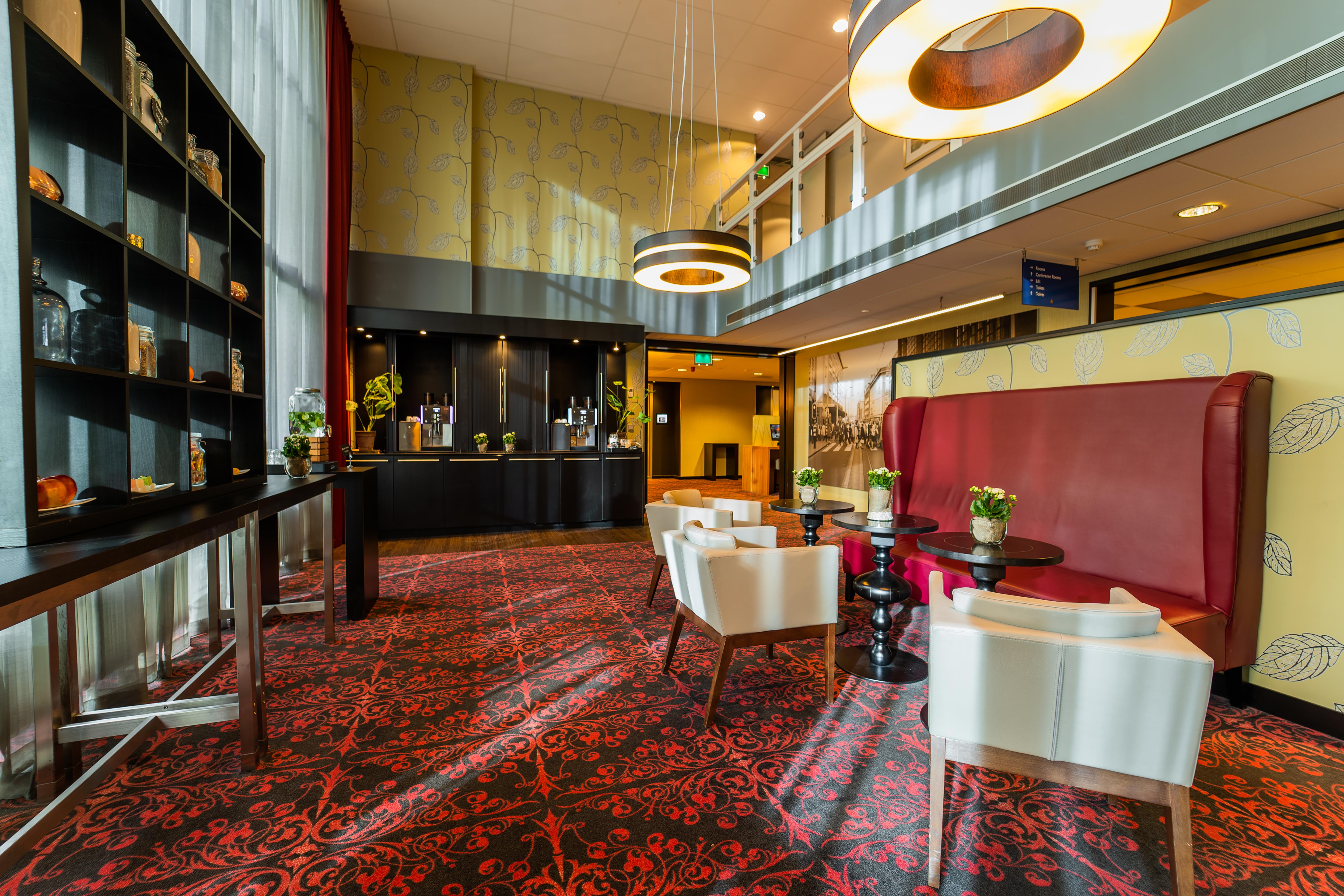 Tulip Centre Hotel