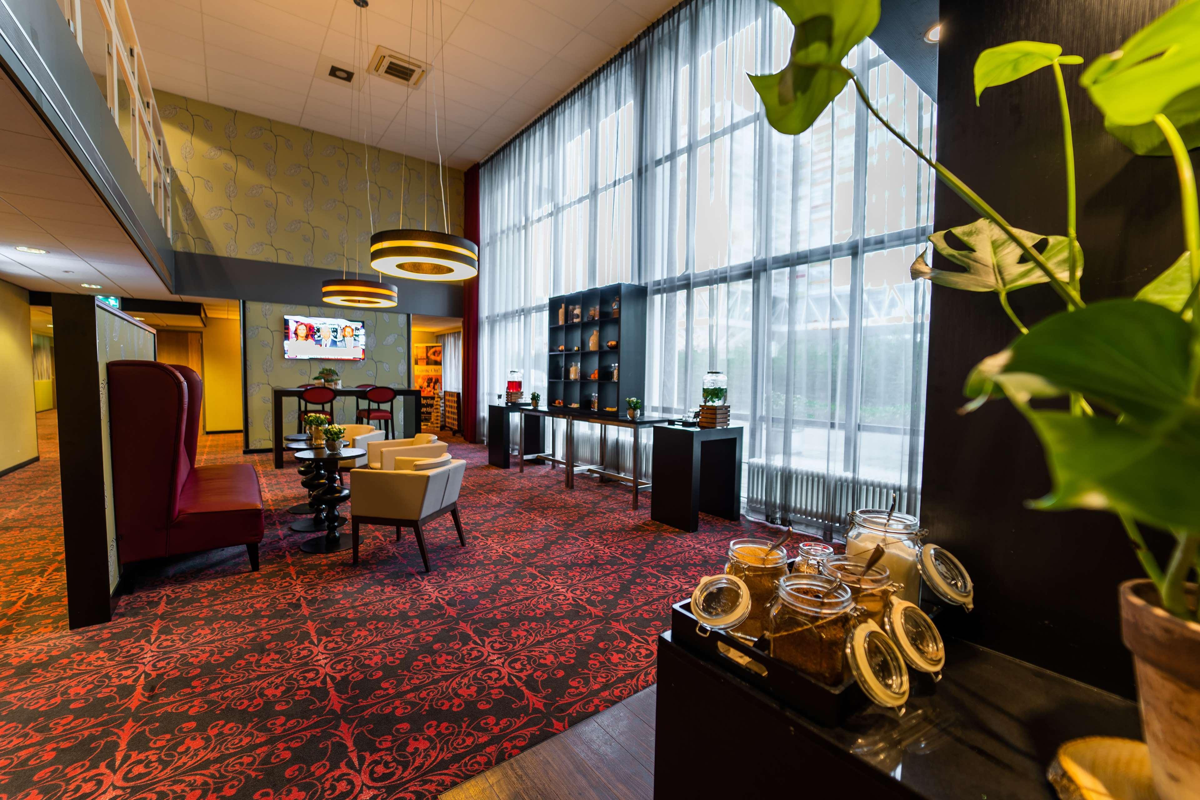 Tulip Centre 3*