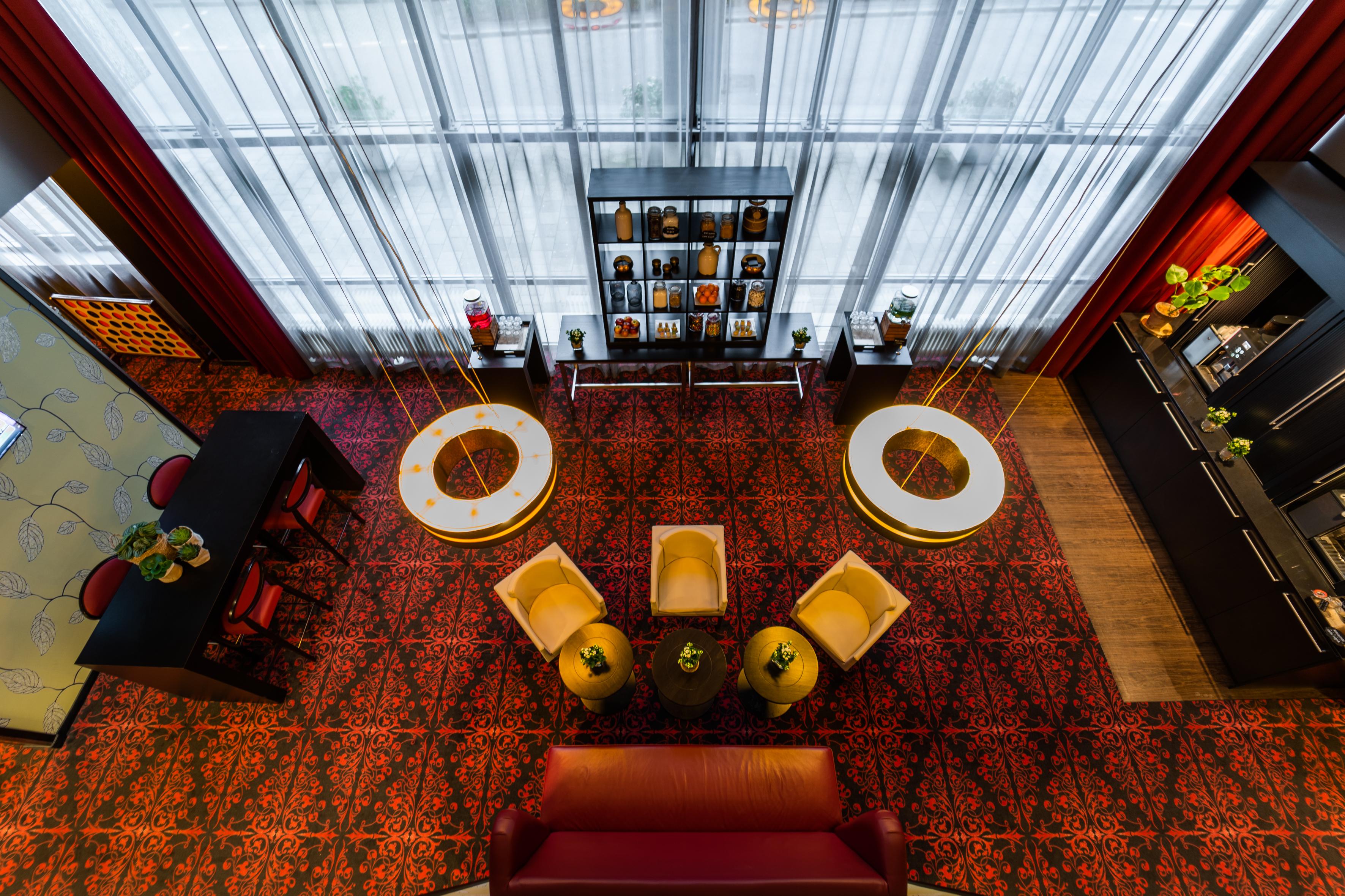 Tulip Centre Hotel 3*